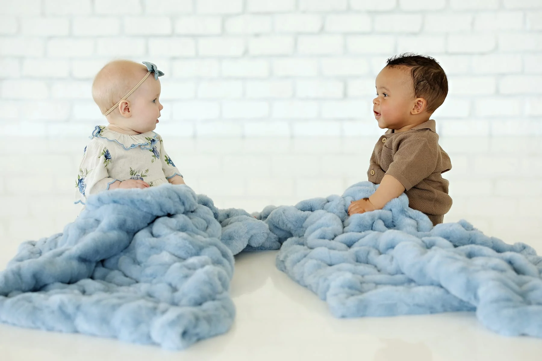 Hugs Alaskan Blue Blanket - Image 3