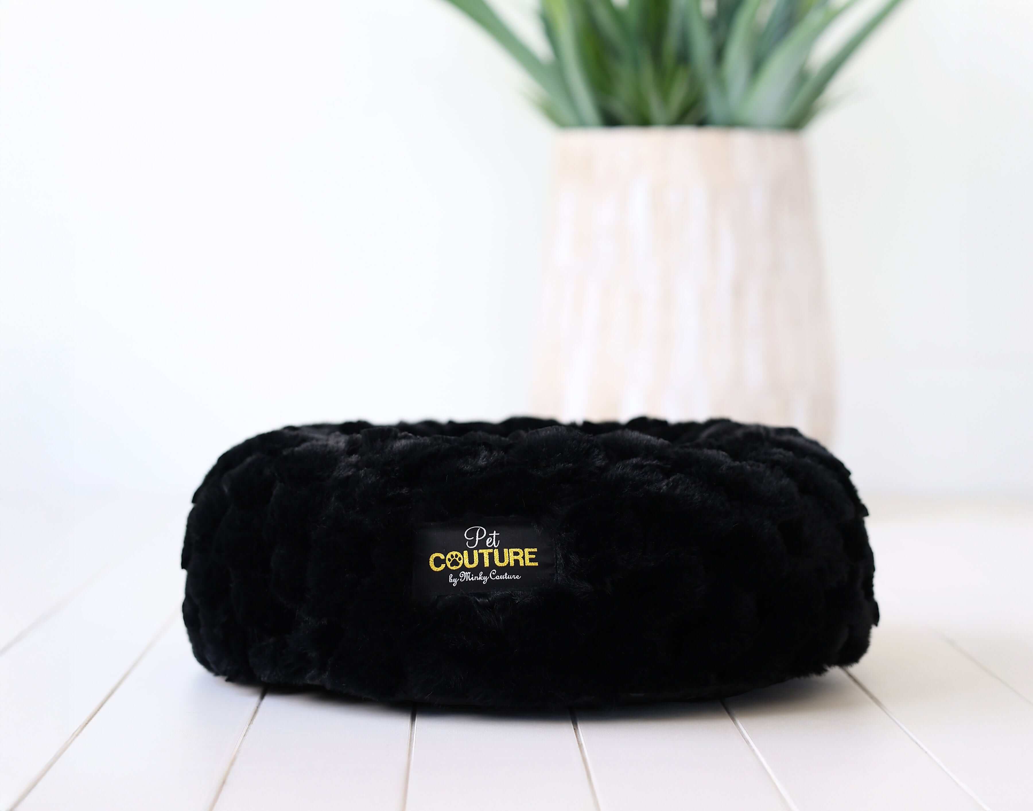 Black Crinkle Pet Bed - Image 7