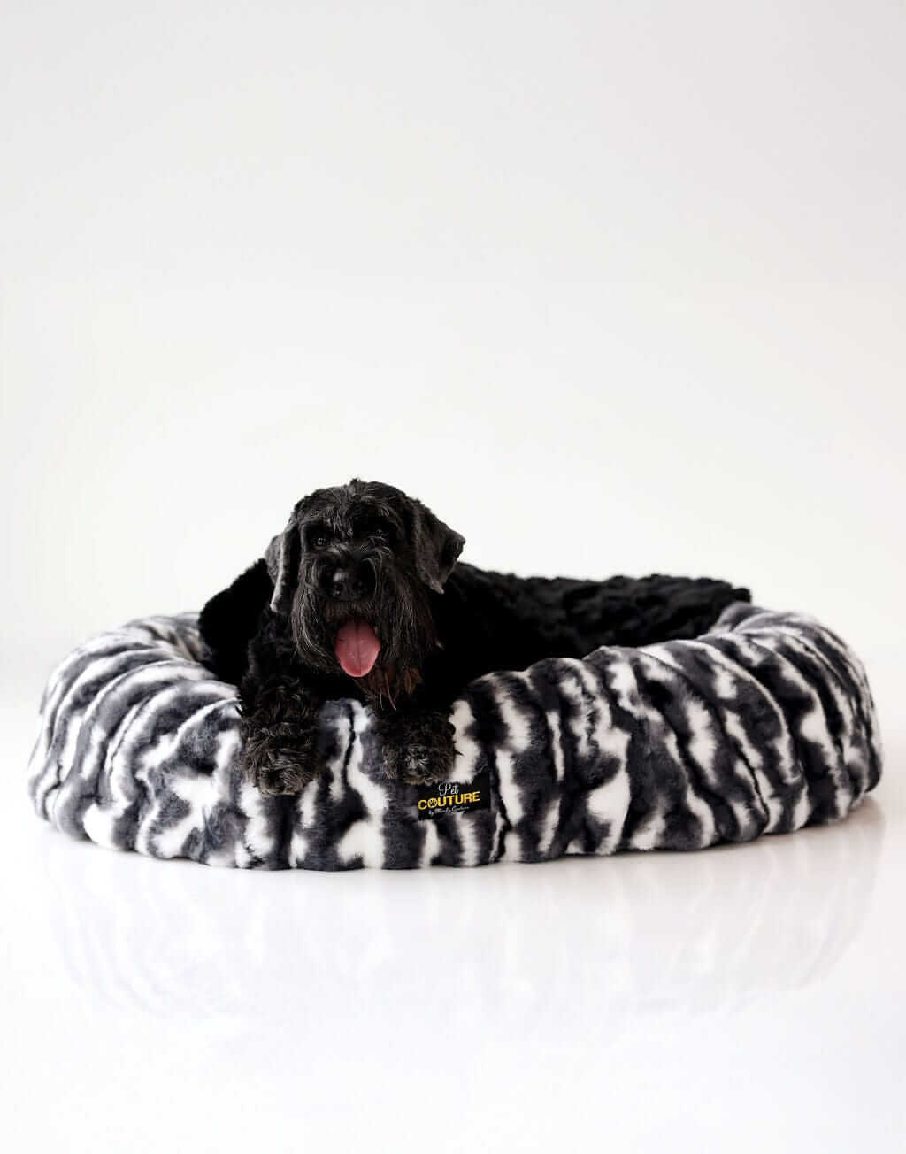 Cloudy Day Black Pet Bed - Image 8