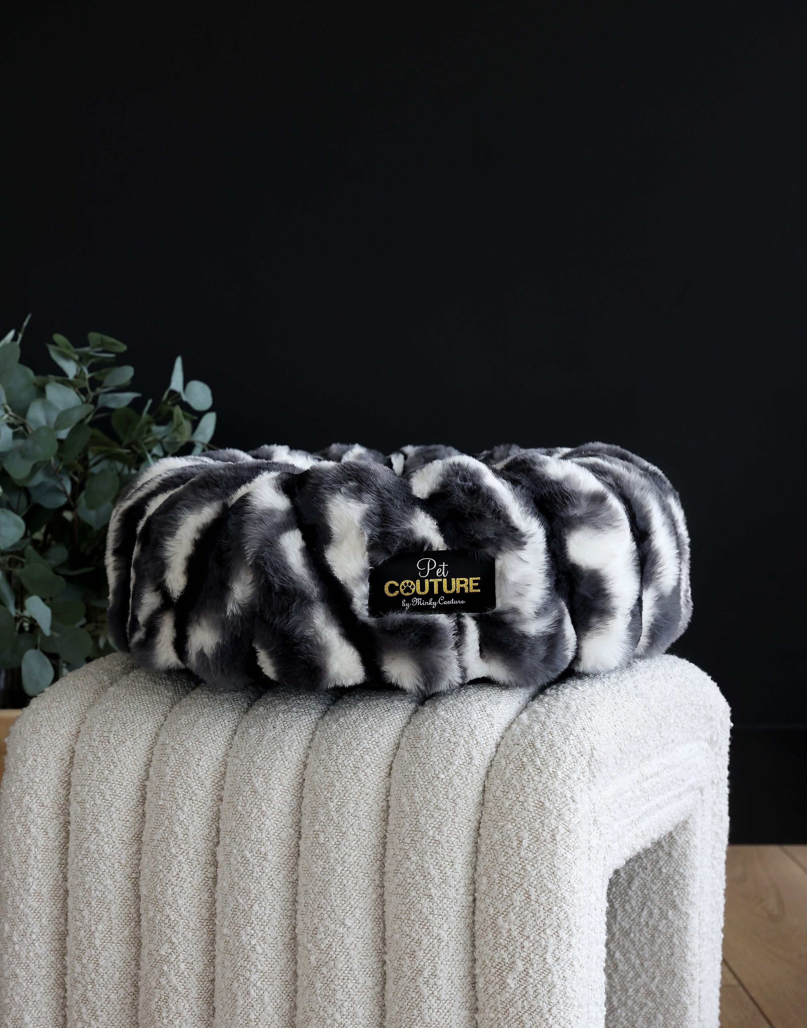 Cloudy Day Black Pet Bed COVER ONLY - Image 5