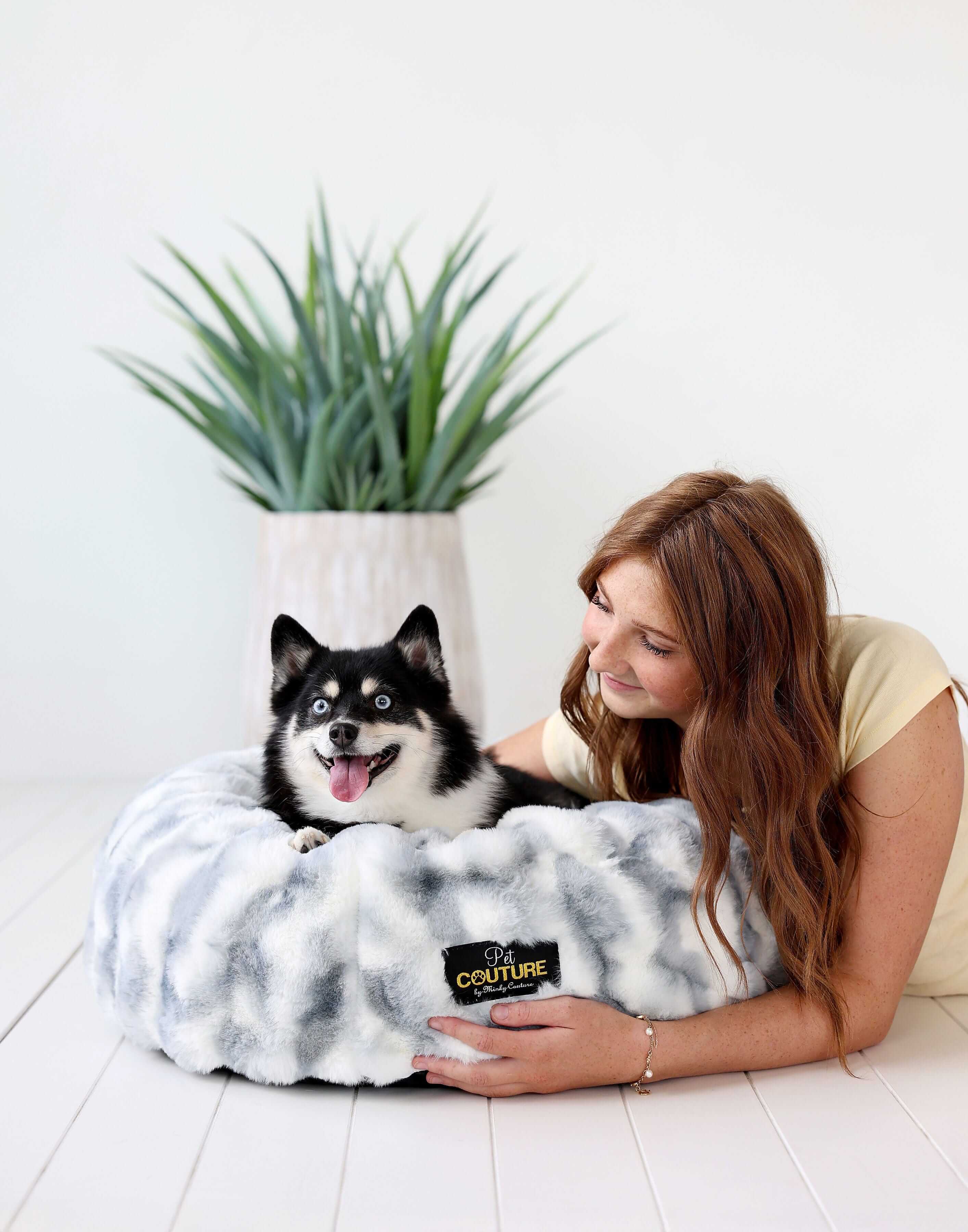 Cloudy Day Blue Pet Bed - Image 3