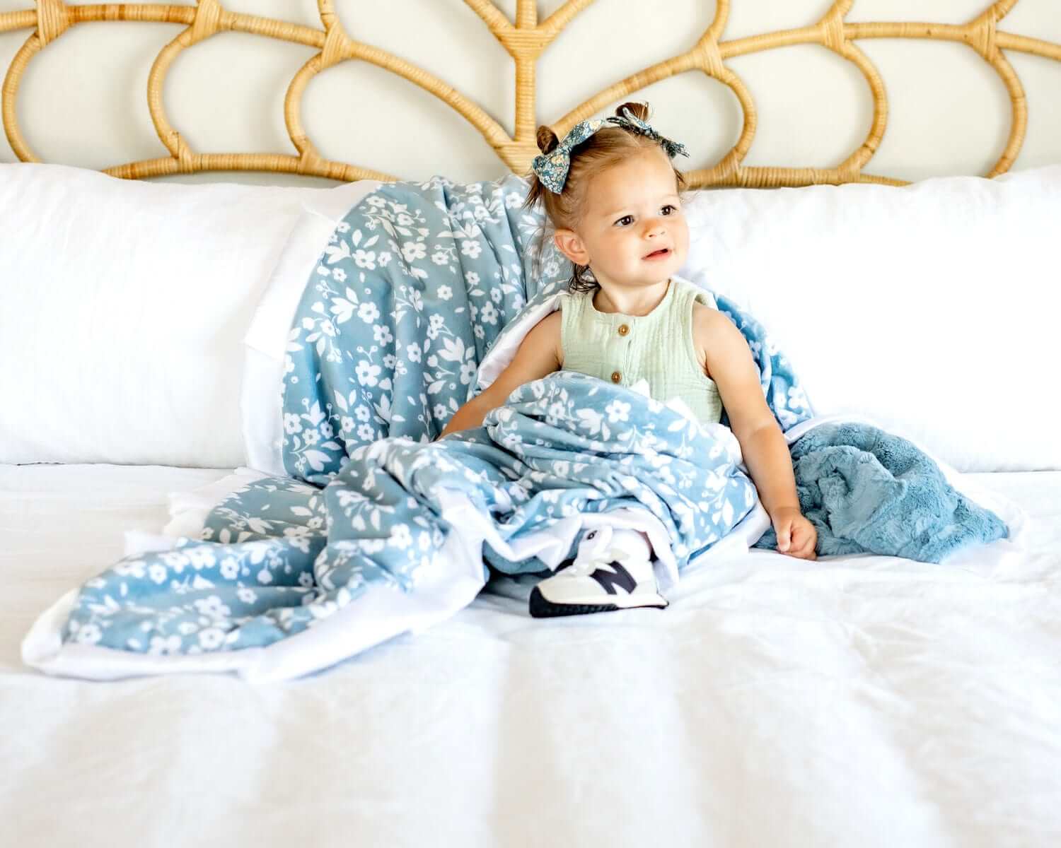Dainty Floral Blue Blanket - Image 3