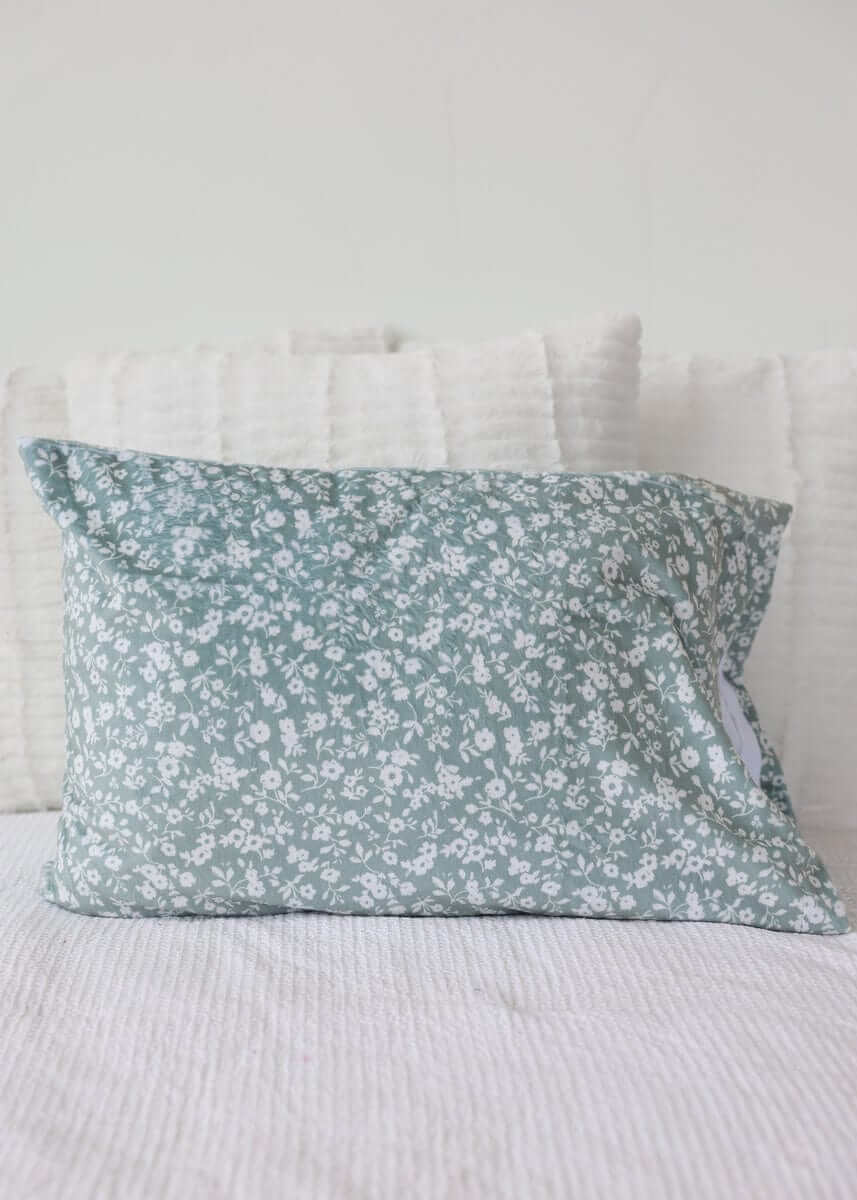 Dainty Floral Sage Blanket - Image 4