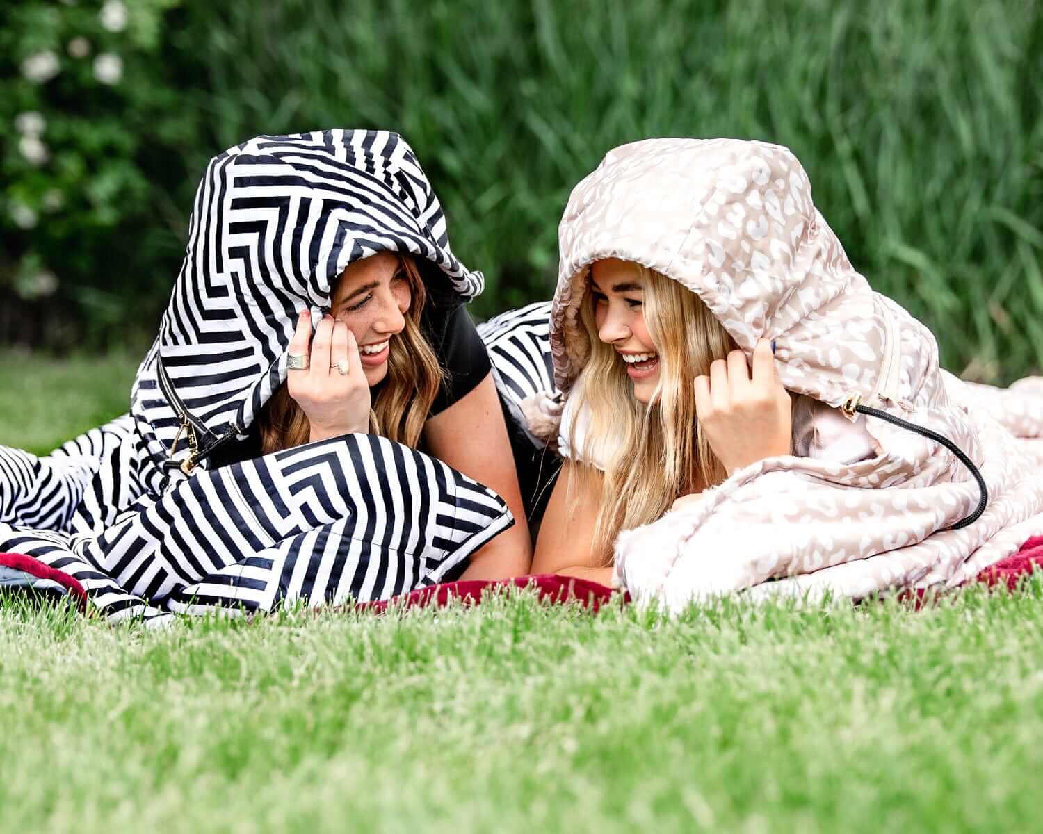 Everywhere Blanket - Black Geo - Image 8