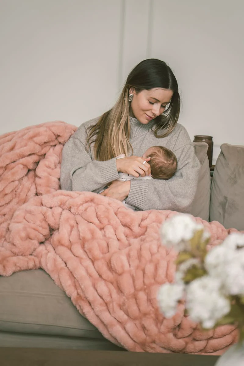 Hugs Blossom Blanket - Image 2