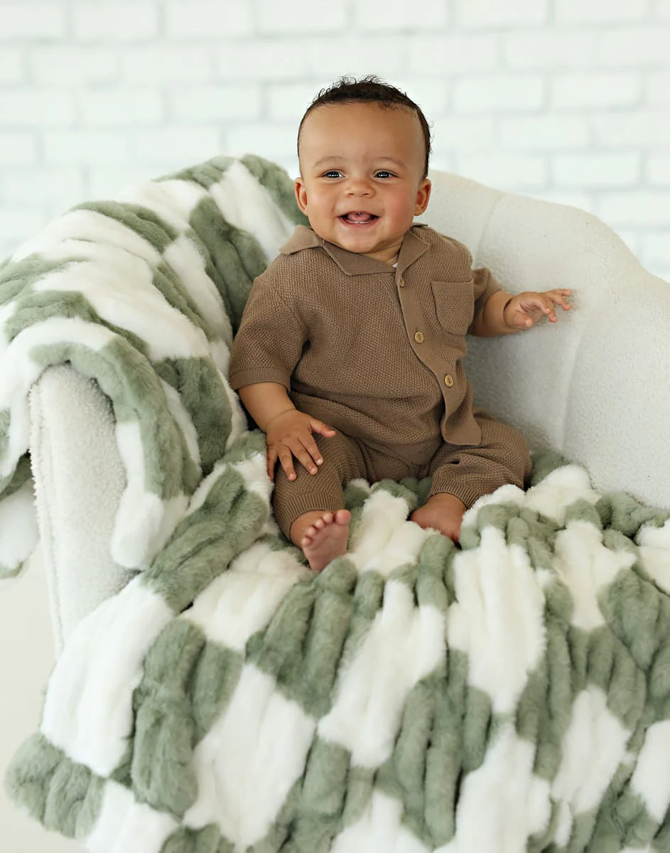 Hugs Check Sage Blanket - Image 6