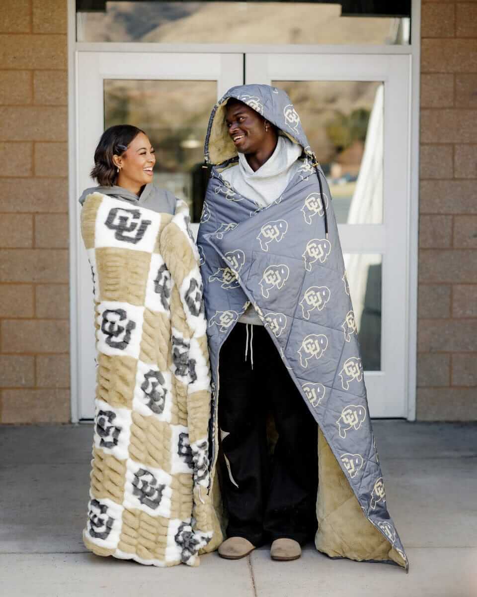 Colorado Buffaloes Blanket - Hugs - Image 4