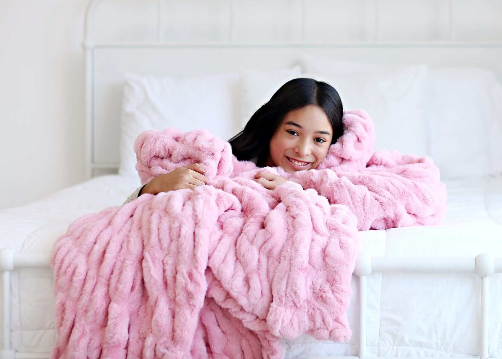 Hugs Cookie Pink Blanket - Image 3