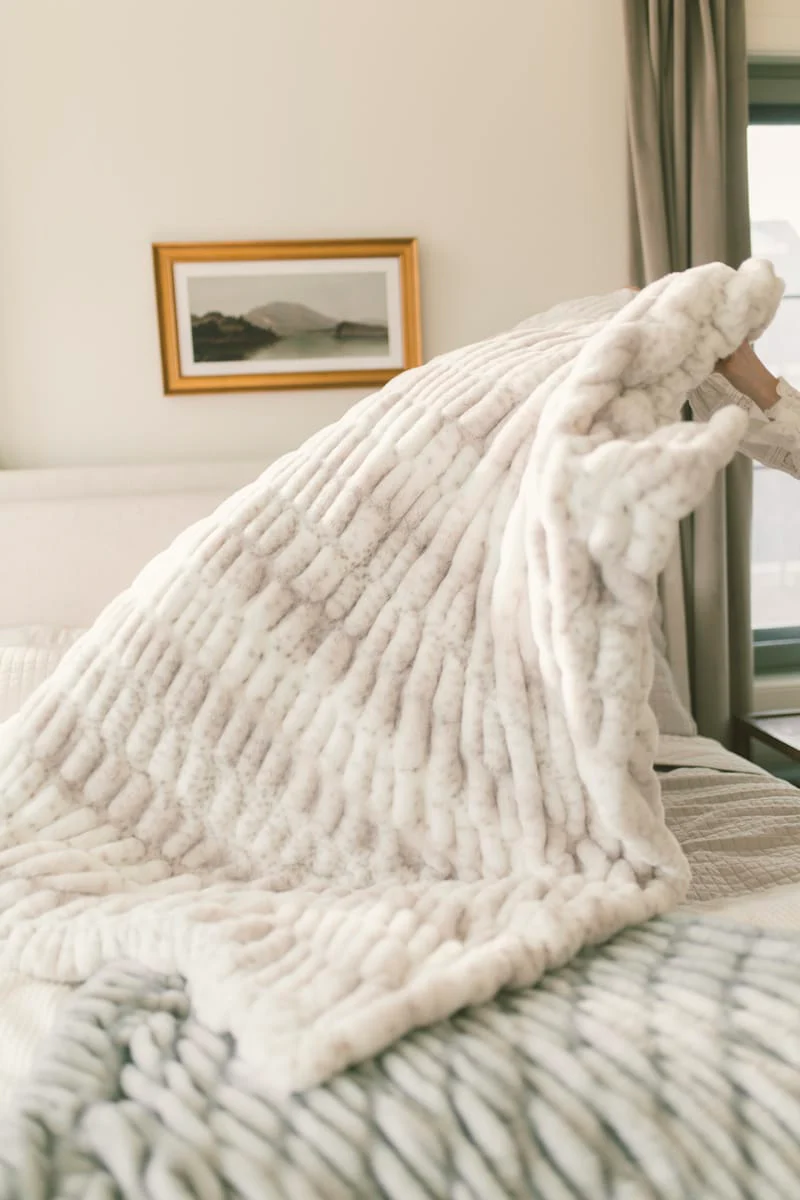 Hugs Cream Fawn Blanket - Image 2