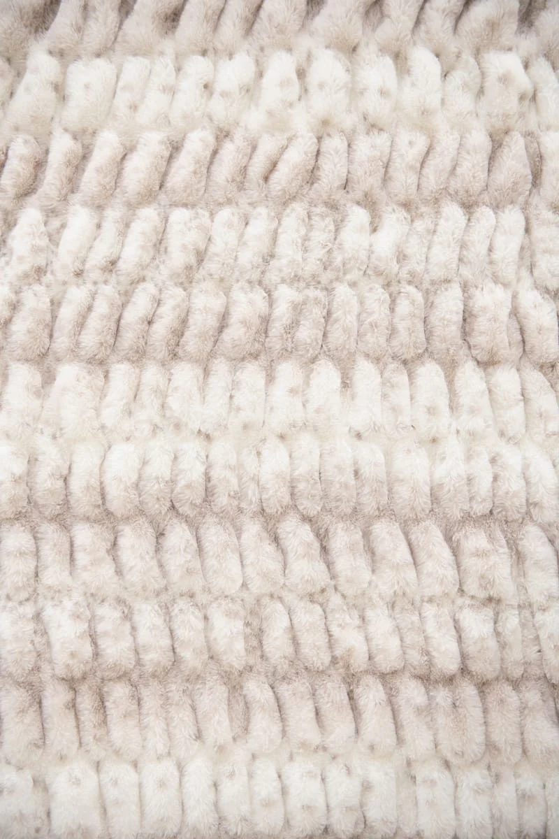 Hugs Cream Fawn Blanket - Image 6