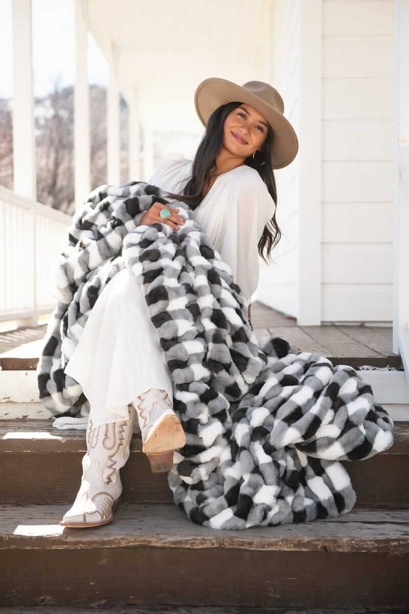 Hugs Gingham Charcoal Blanket - Image 4