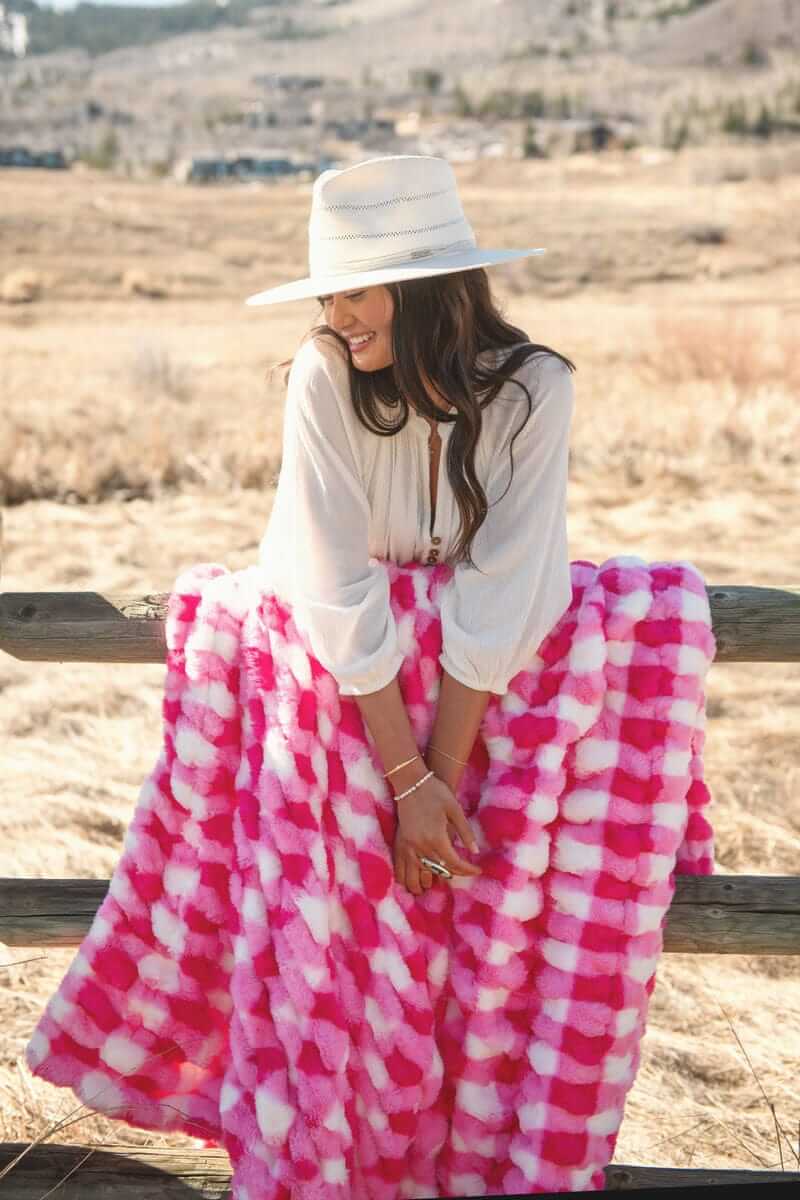 Hugs Gingham Hot Pink Blanket - Image 3