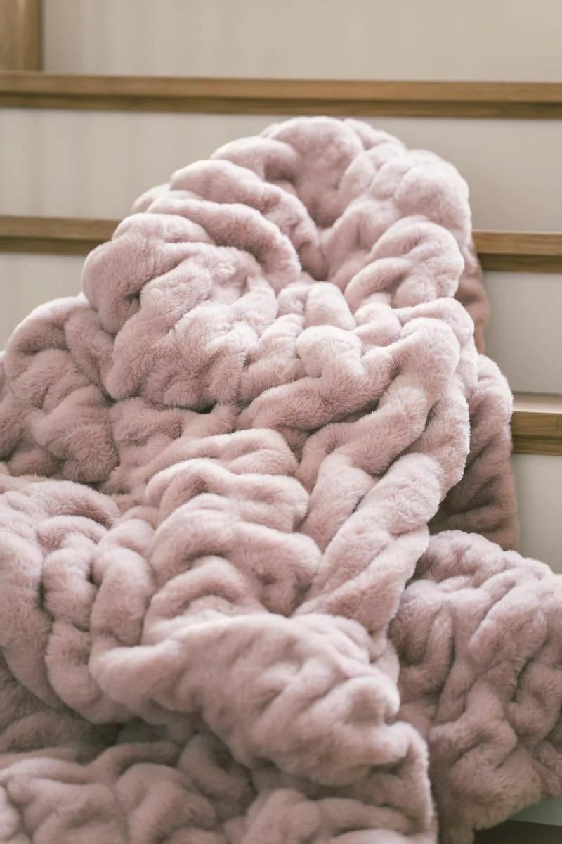 Hugs Heirloom Rose Blanket - Image 4