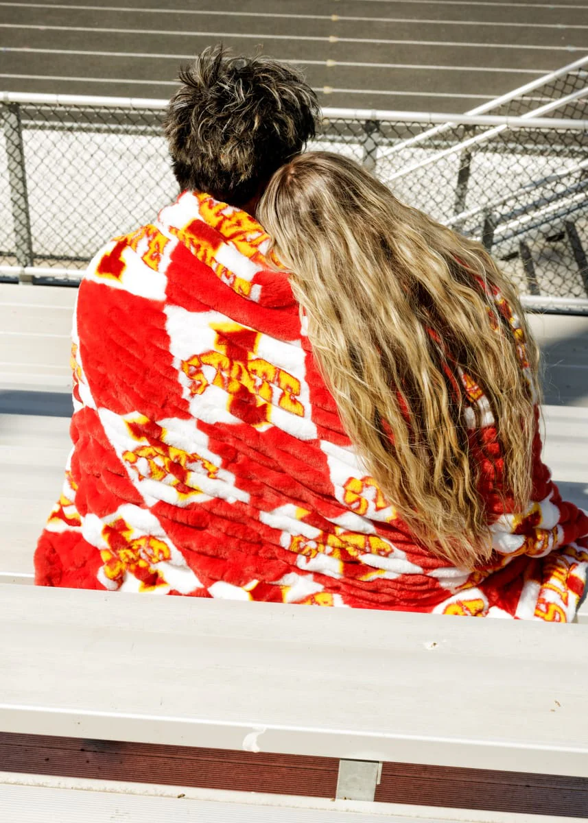 Iowa State Cyclones Blanket - Hugs - Image 2