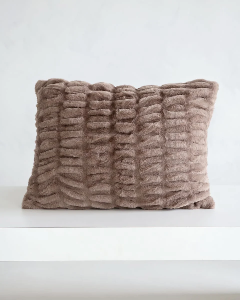 Hugs Milk Chocolate Sham - Image 5