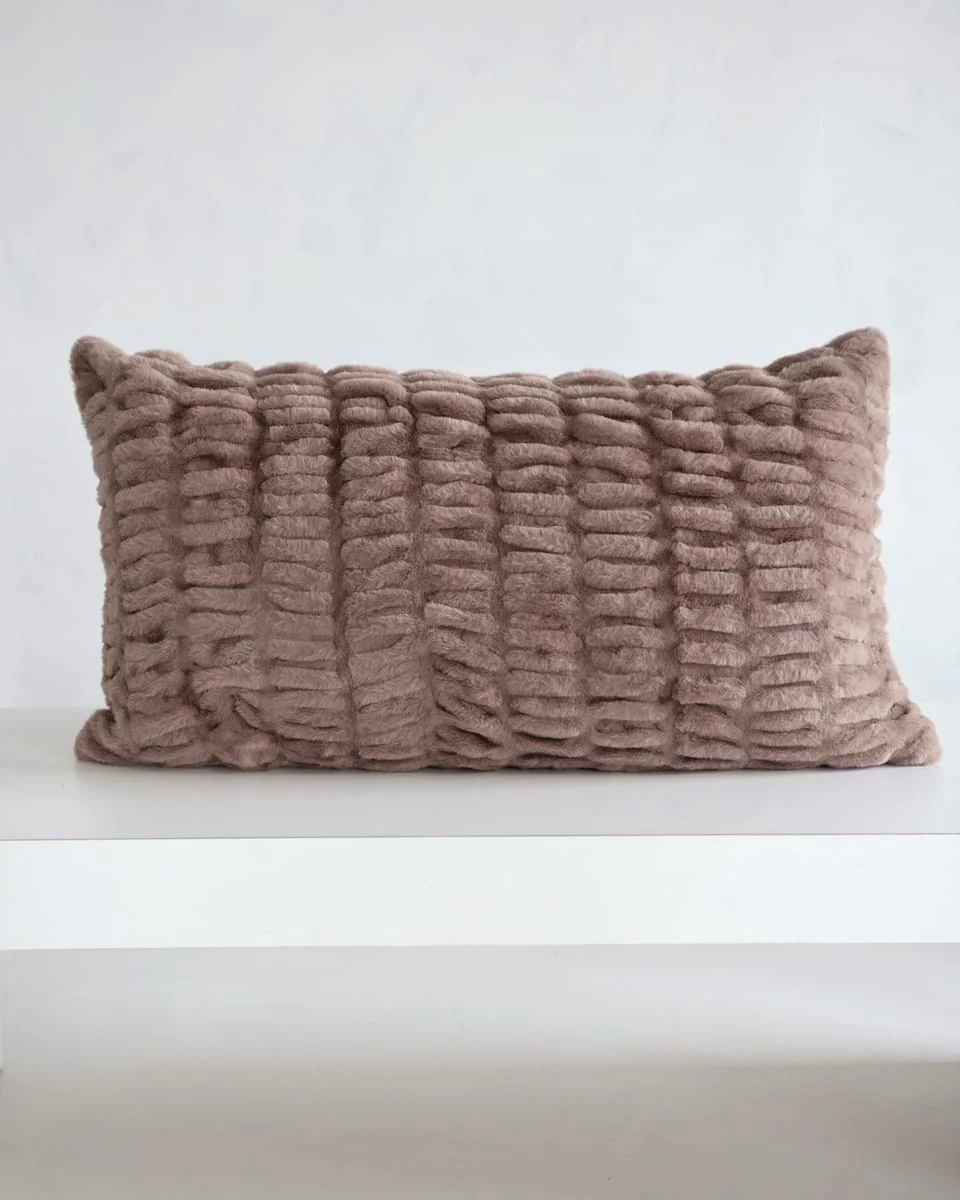 Hugs Milk Chocolate Sham - Image 6