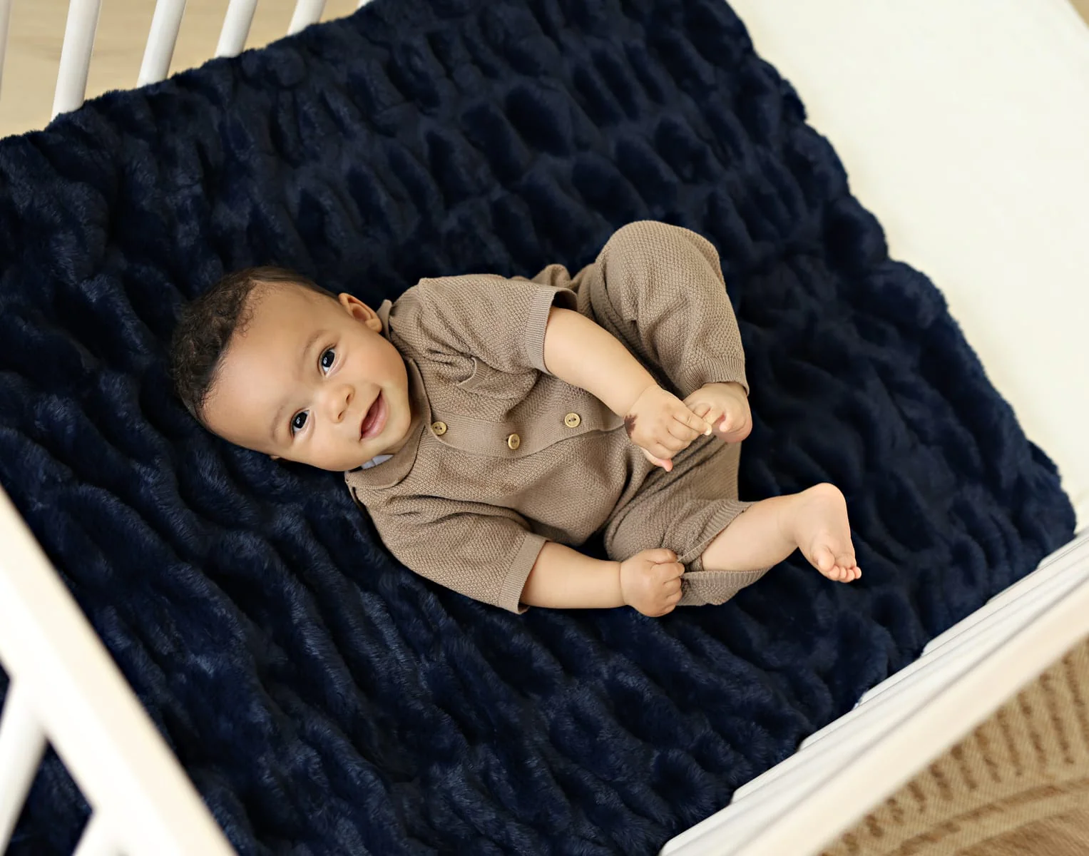 Hugs Navy Blanket - Image 6