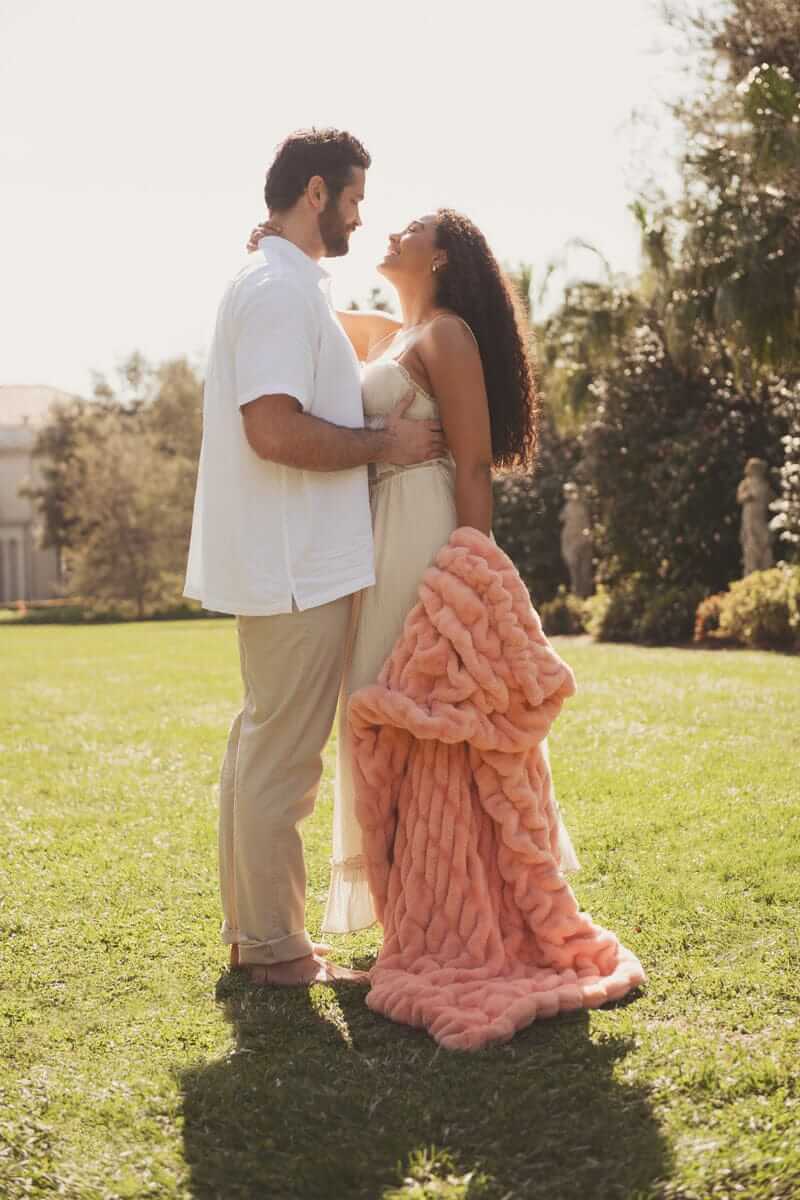 Hugs Peach Blanket - Image 4