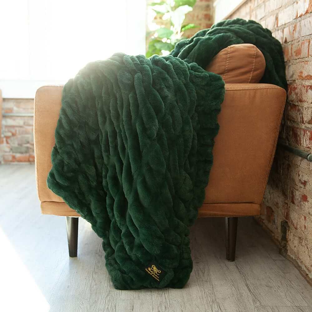 Hugs Pine Blanket - Image 2