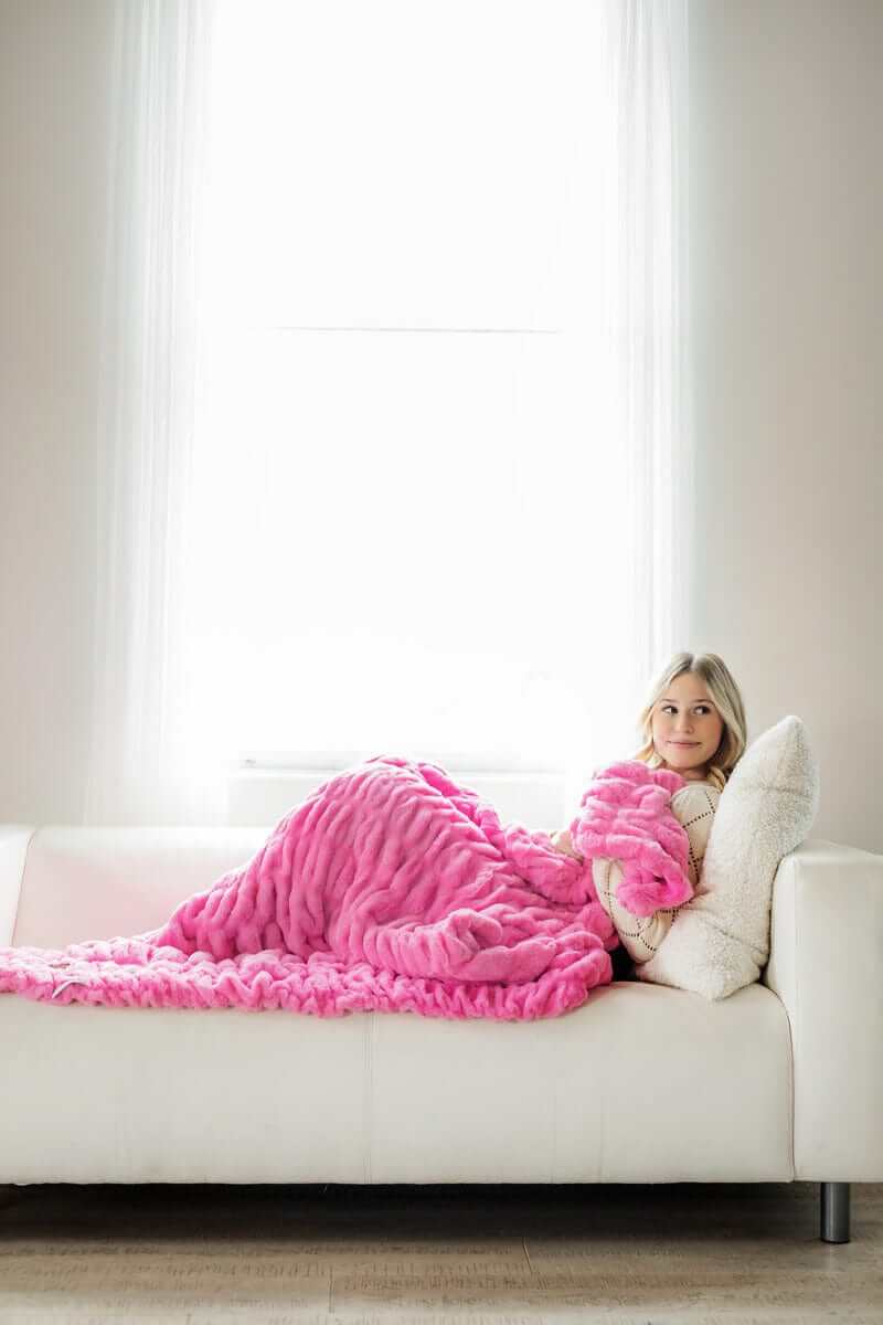Hugs Pink Blanket - Image 3