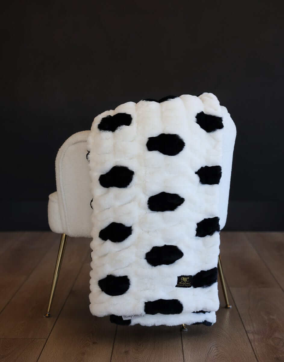 Hugs Polka Dot Marshmallow Blanket