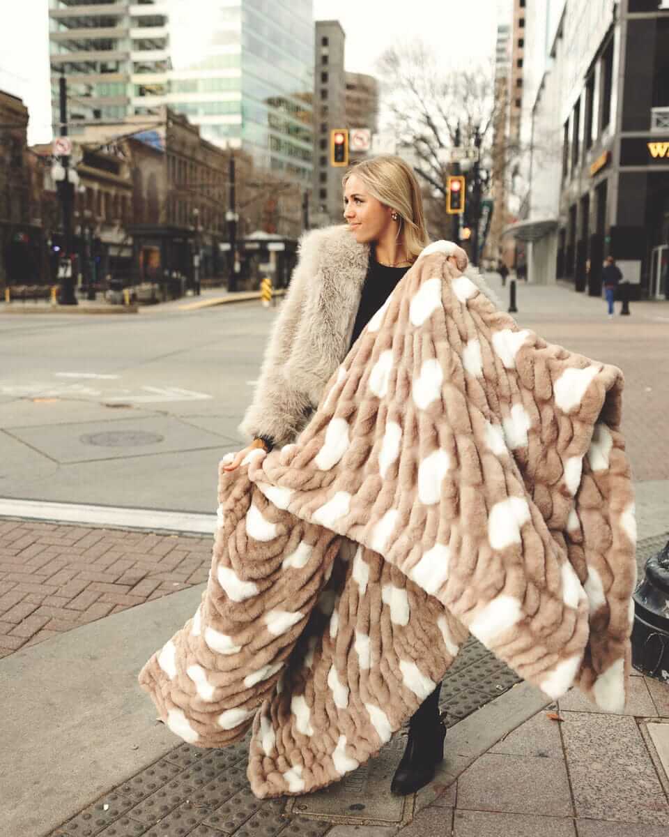 Hugs Polka Dot Milk Chocolate Blanket