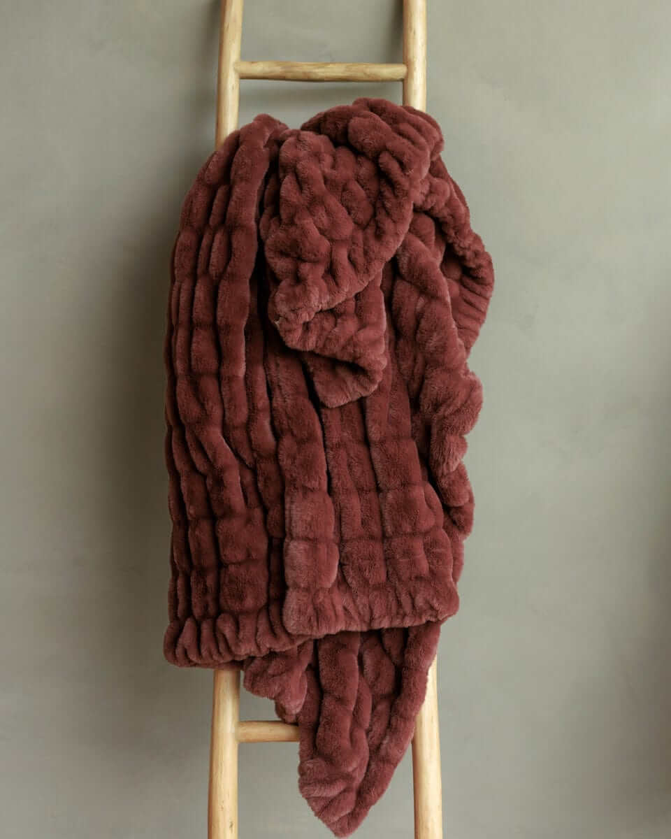 Hugs Rich Mahogany Blanket - Image 2