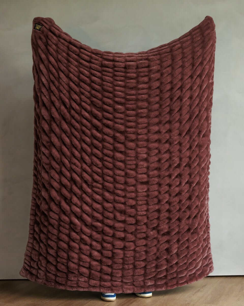 Hugs Rich Mahogany Blanket - Image 9