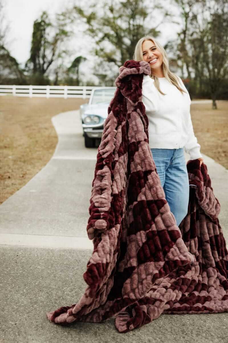 Hugs Shelby Mulberry Diamond Blanket - Image 3