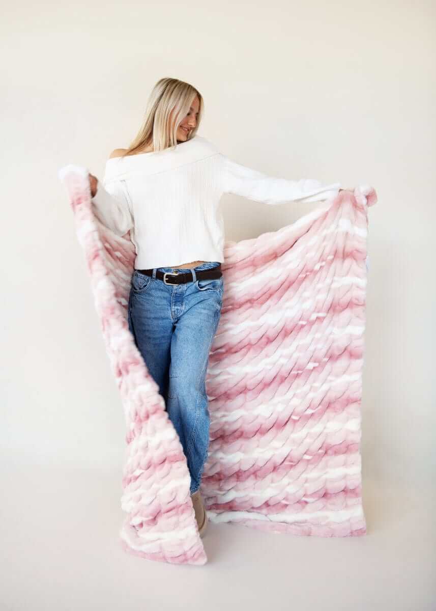 Hugs Swirl Pink Blanket - Image 4