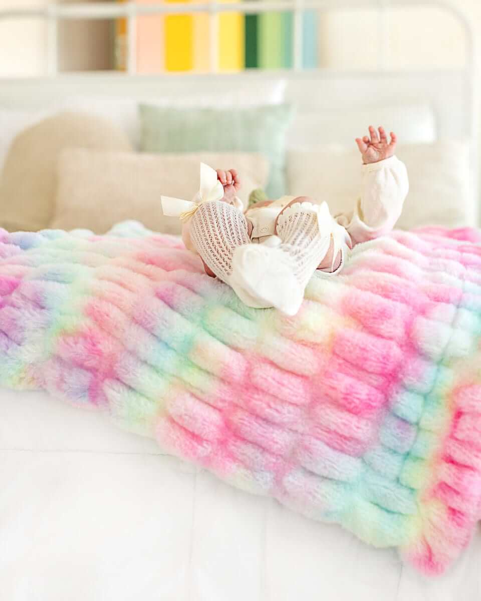 Hugs Tie Dye Pastel Blanket - Image 3