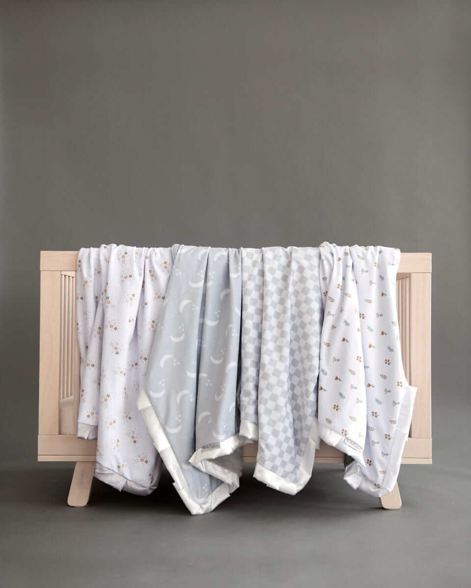 Itsy Bitsy Flower Gold Blanket - Image 5