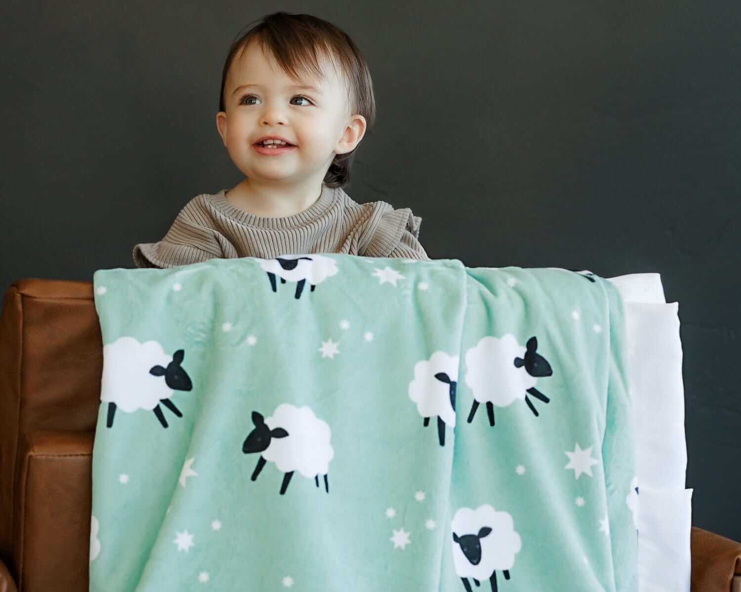 Little Sheep Blanket - Image 2