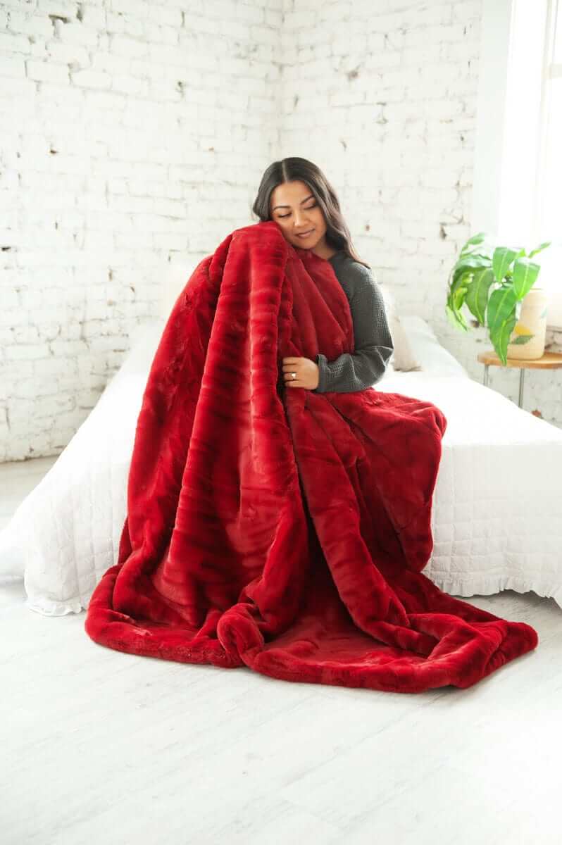 Lush Crimson Blanket - Image 3