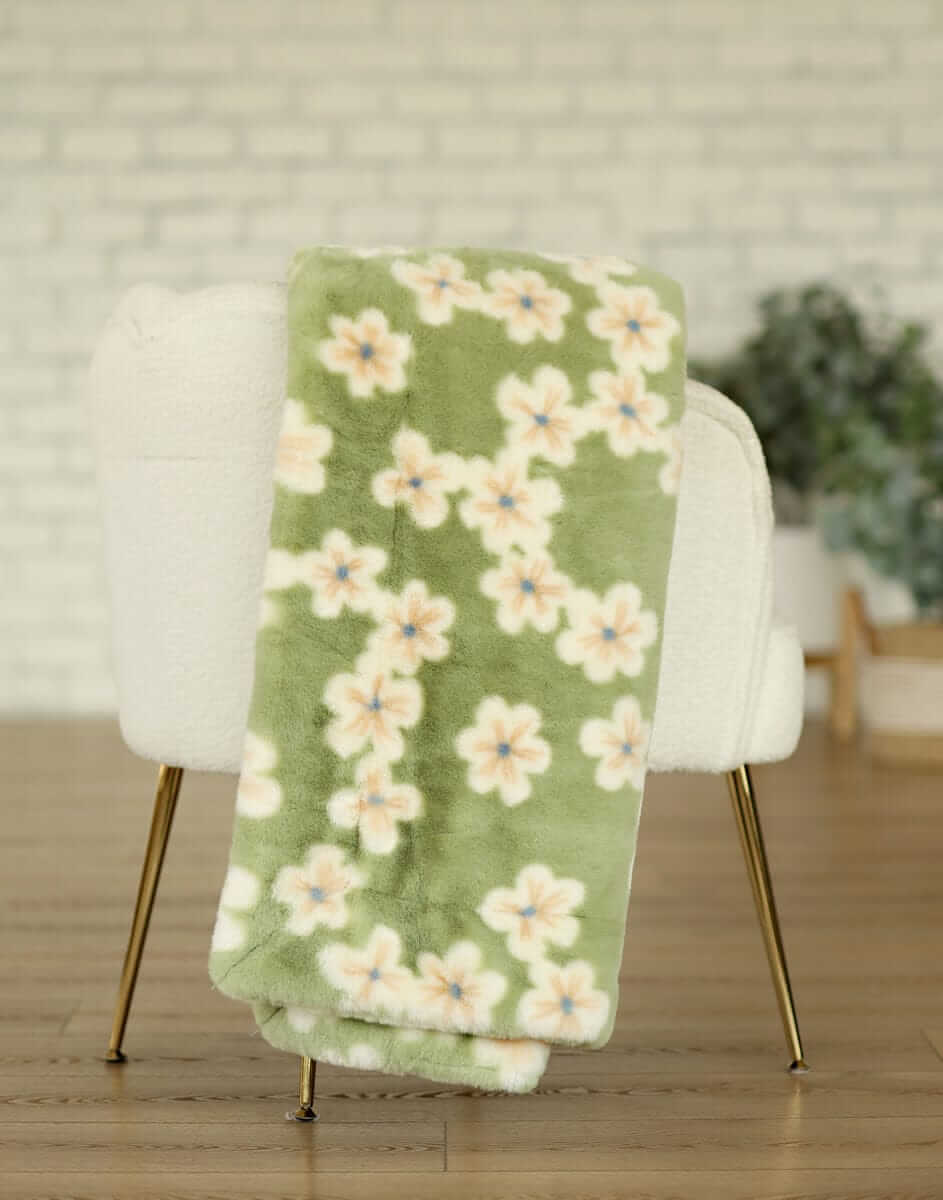 Lush Mist Floral Blanket - Image 4