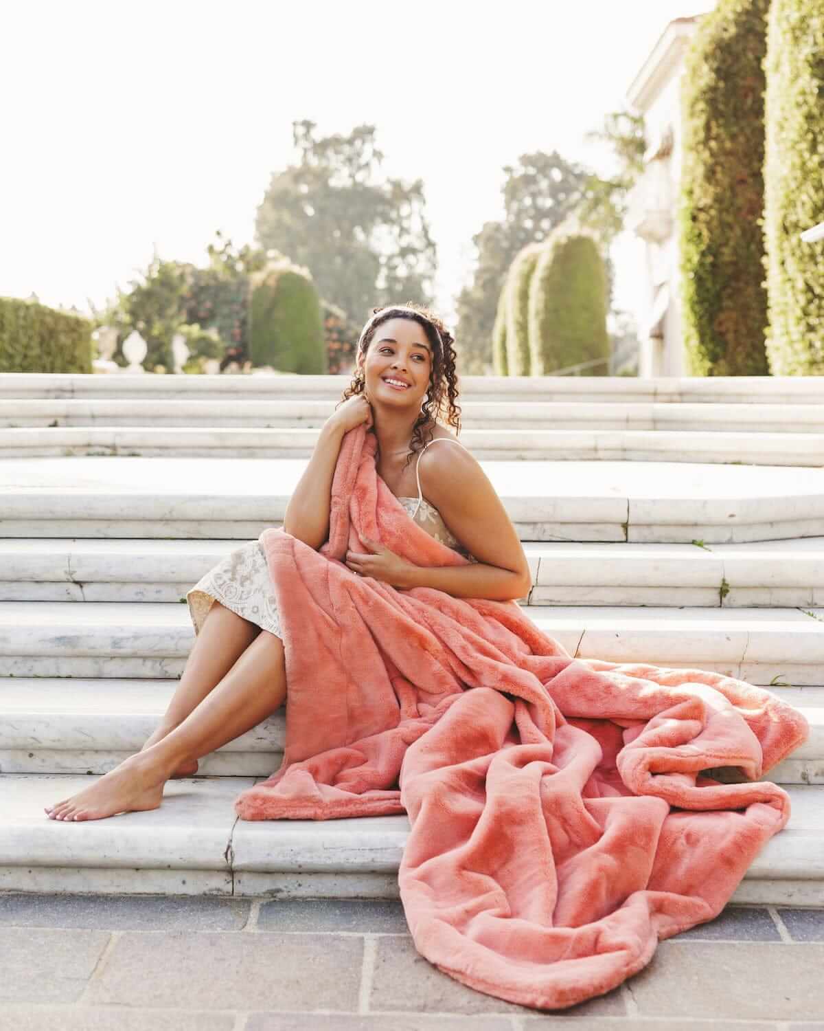 Lush Tawny Spice Blanket - Image 4