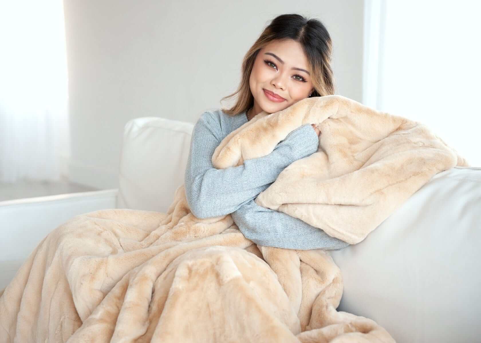 Lush True Caramel Blanket - Image 3