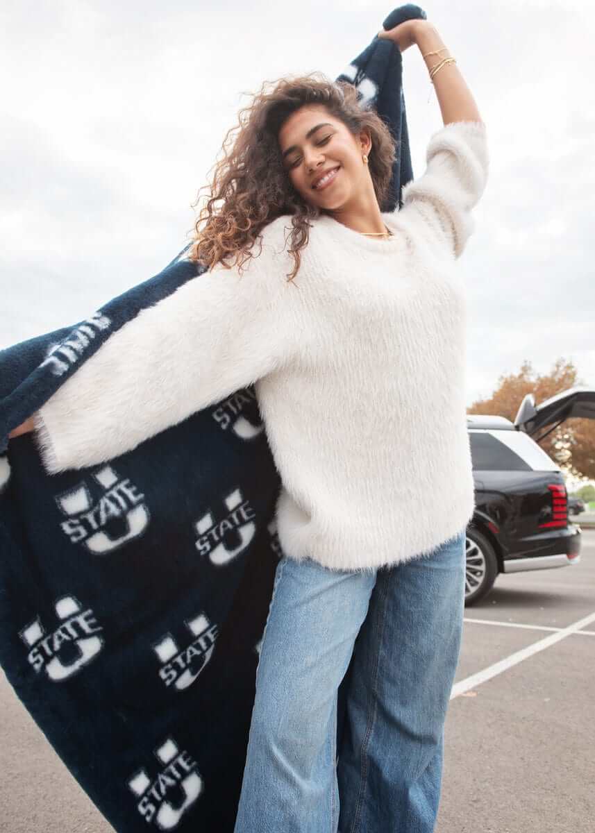 Utah State Aggies Blanket - Lush - Image 3
