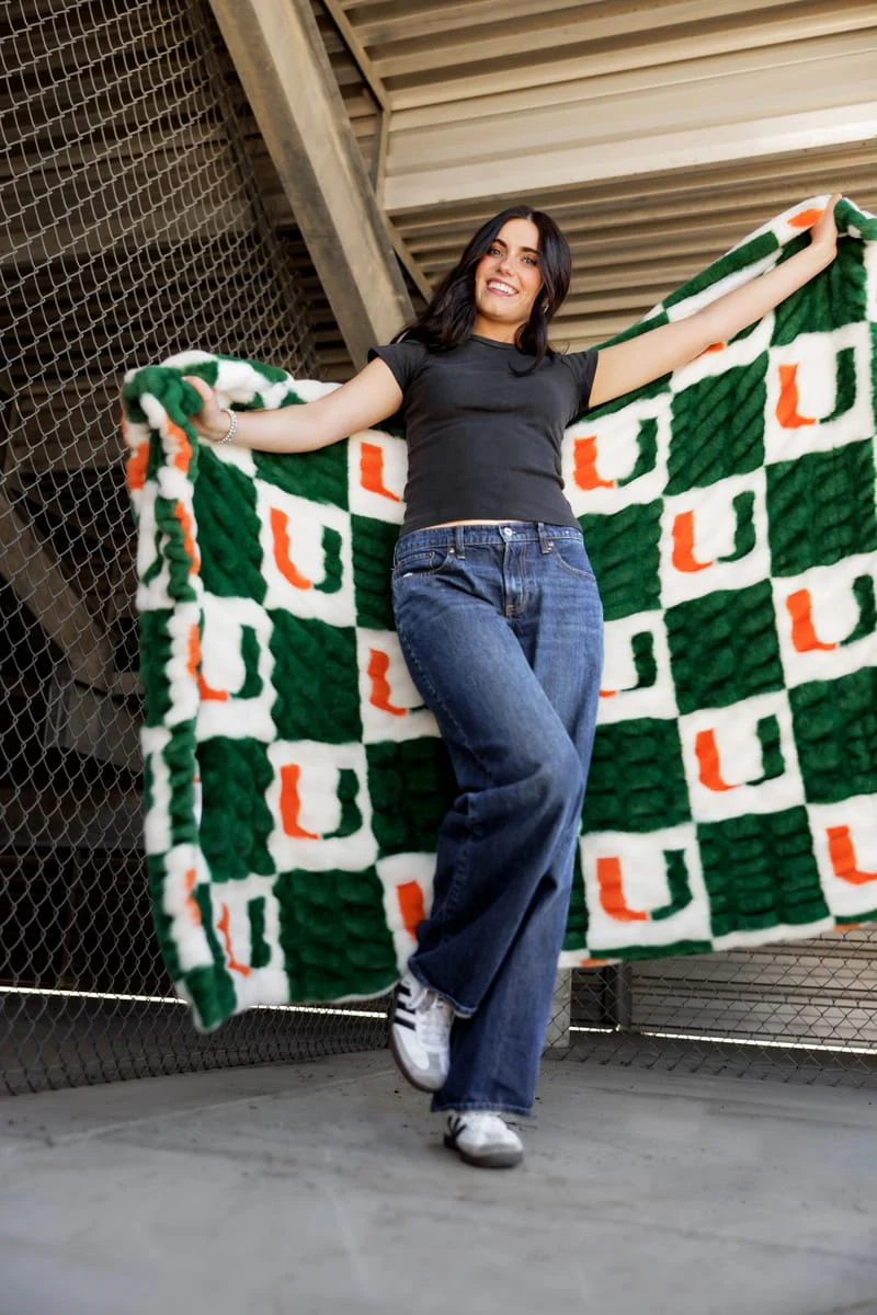 Miami Hurricanes Blanket - Hugs - Image 3