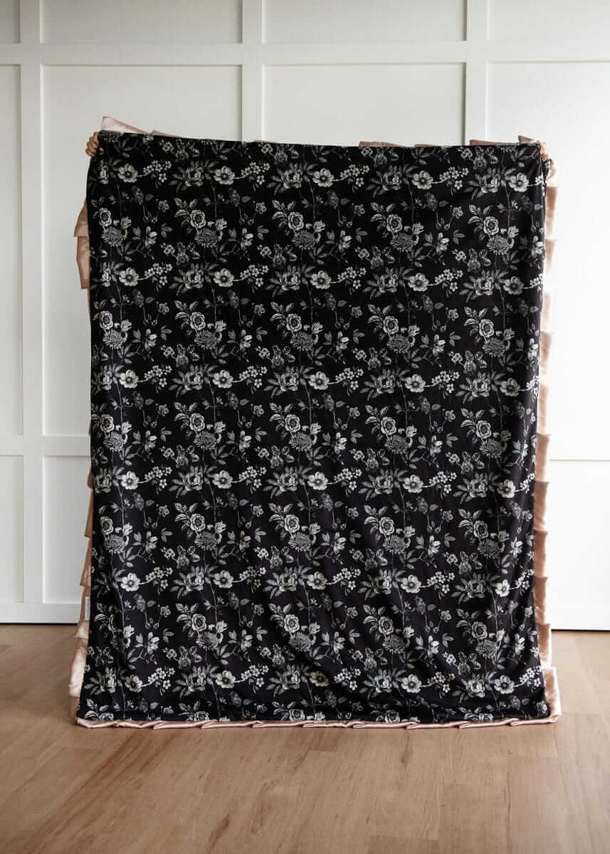 Moody Floral Blanket - Image 3