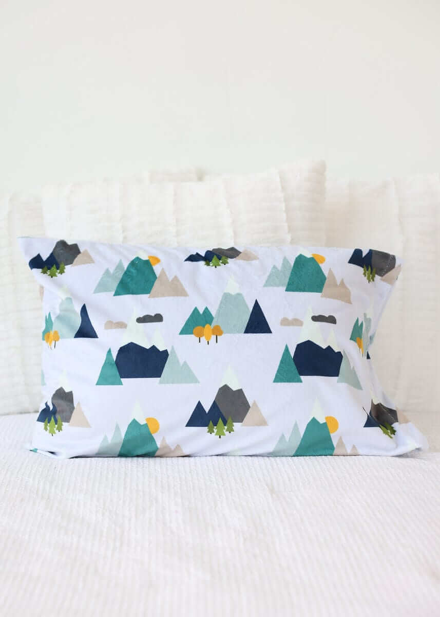 Mountain Tops Blanket - Image 5