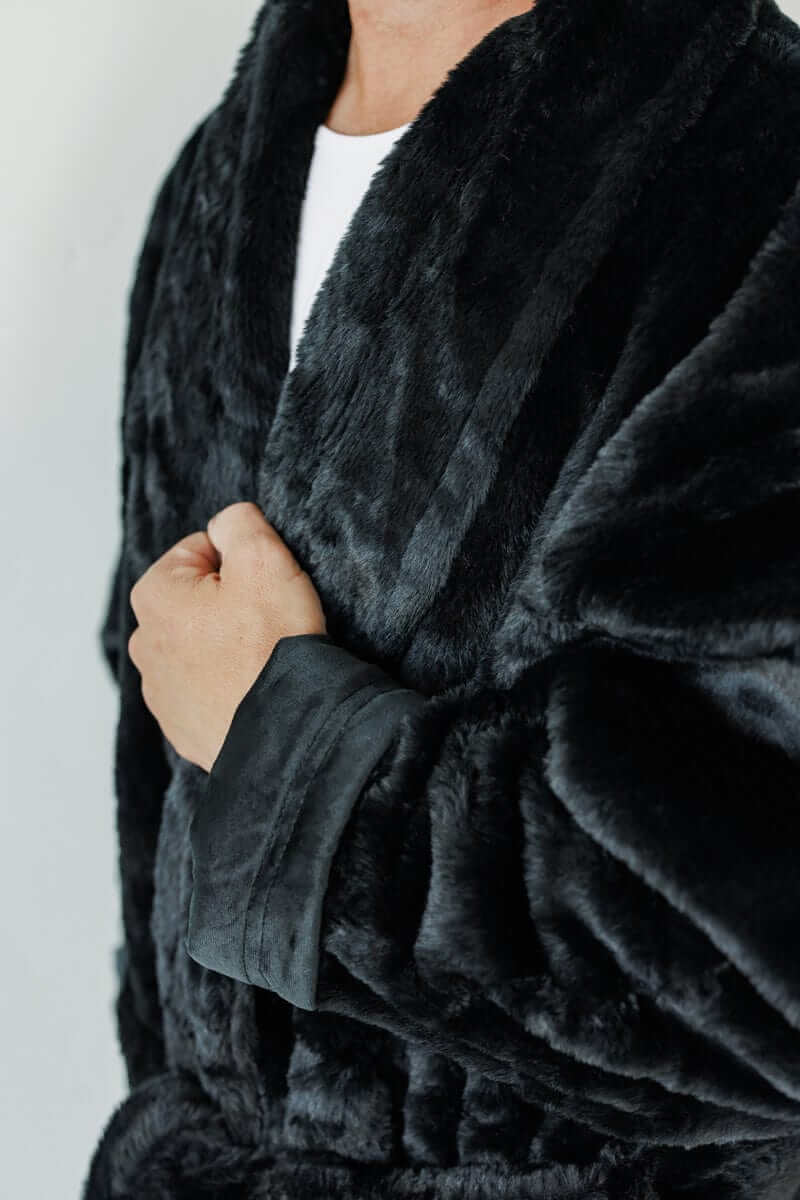 Black Robe - Image 3