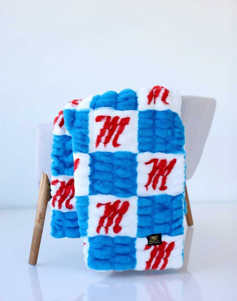 Ole Miss Rebels Blanket - Hugs - Image 4