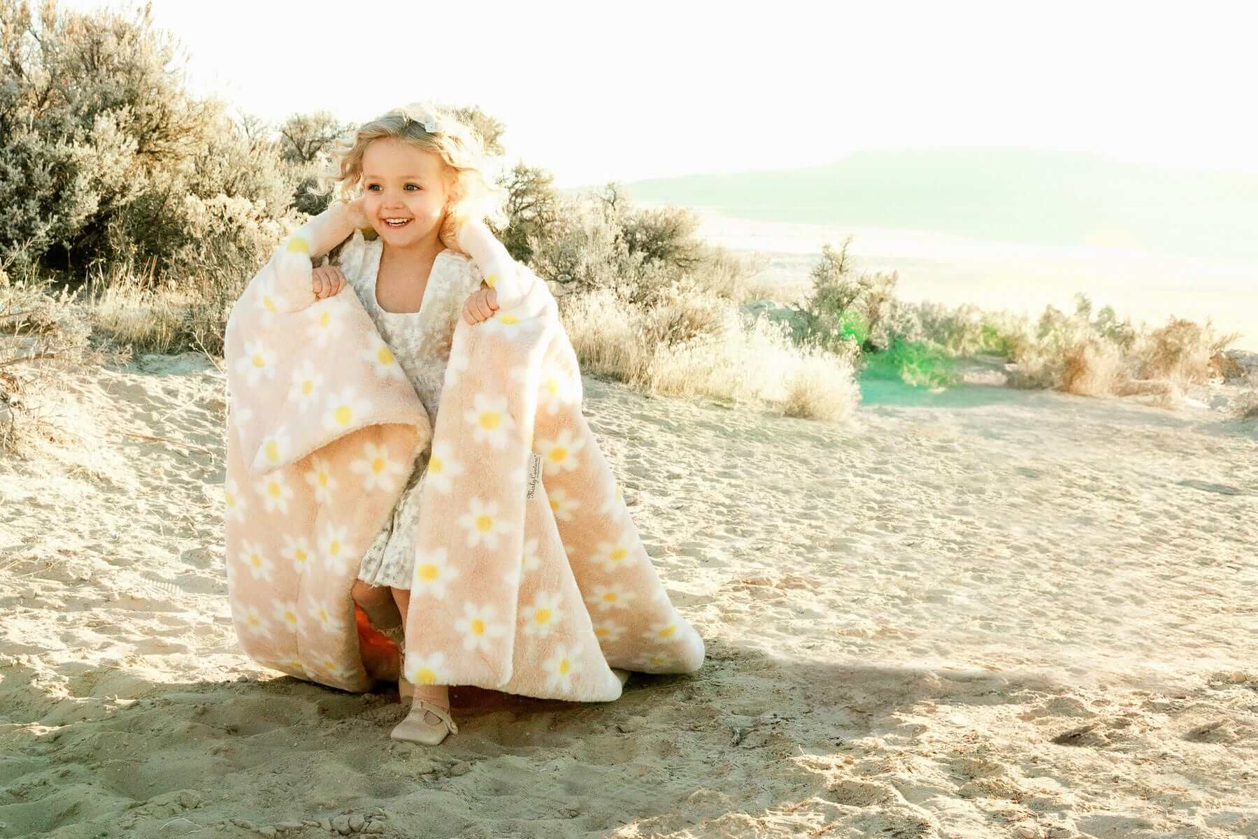 Lush Peach Flower Blanket - Image 3