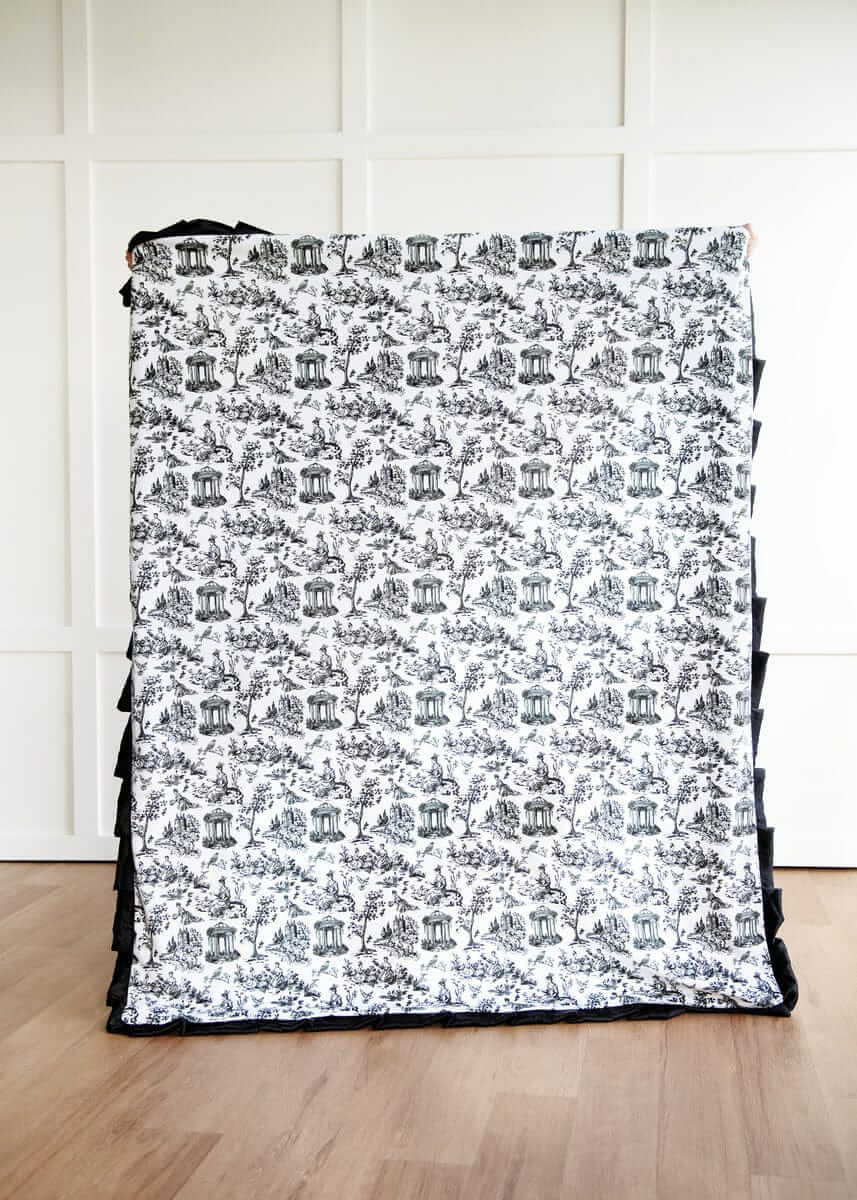 Toile - Black Blanket - Image 2