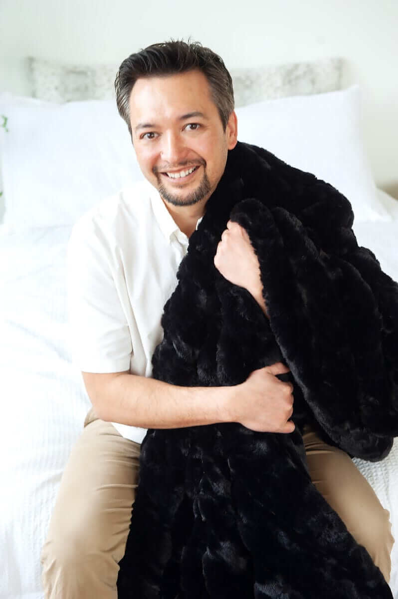 Ultra Sorbet Black Blanket - Image 3