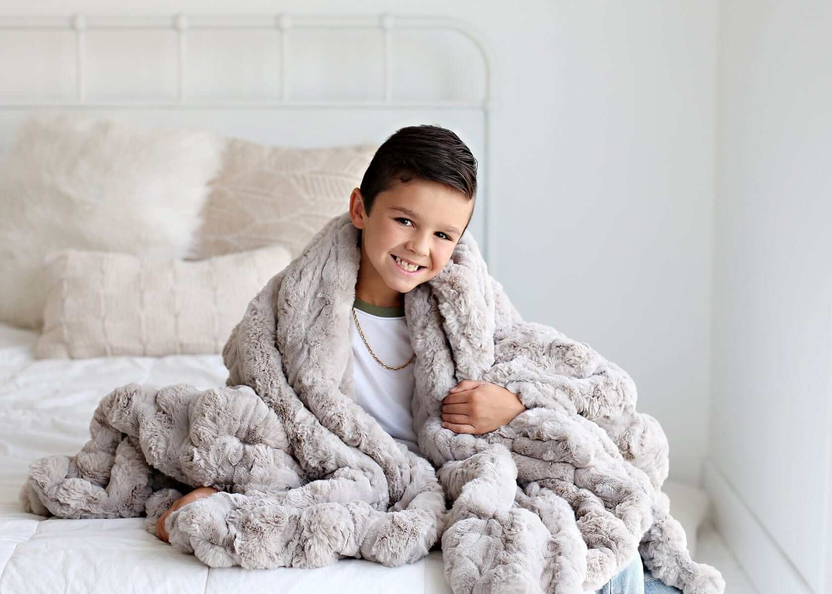 Ultra Sorbet Silver Cloud Blanket - Image 3