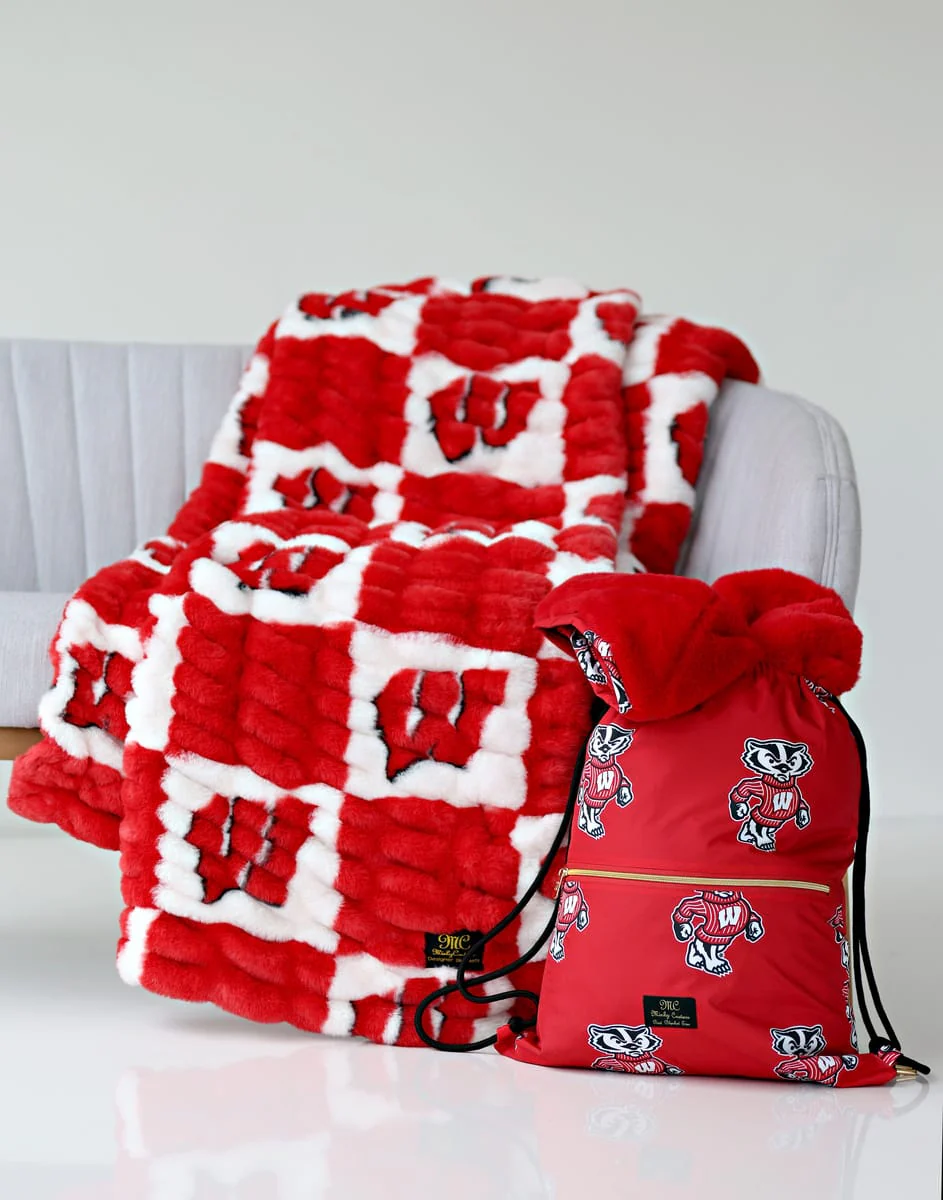 University of Wisconsin Badgers Hooded Stadium Everywhere Blanket - Image 2